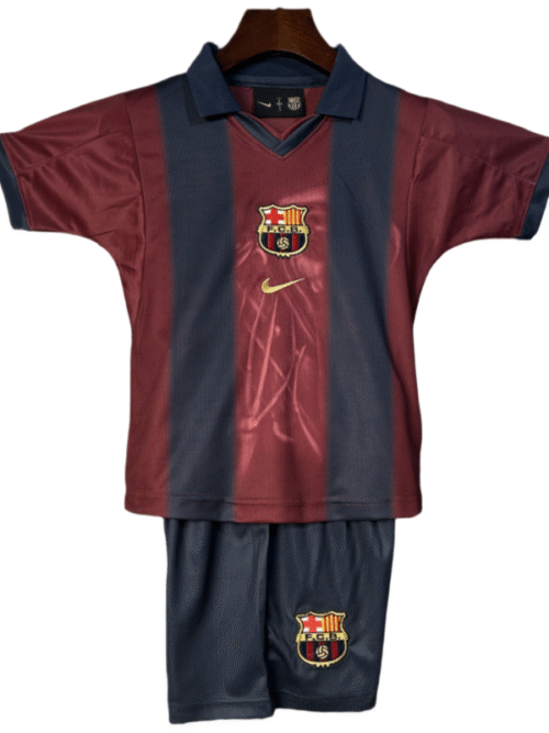 Enfant Barcelona Travis Scott ensembles 25-26