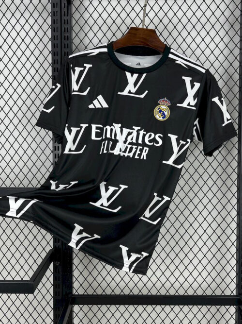 Maillot Real Madrid concept 2025-26