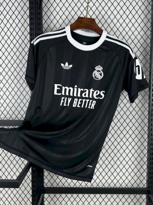 Maillot Real Madrid 2025-26 entrainement