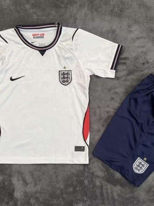 Ensemble enfant à domicile Angleterre 25-26