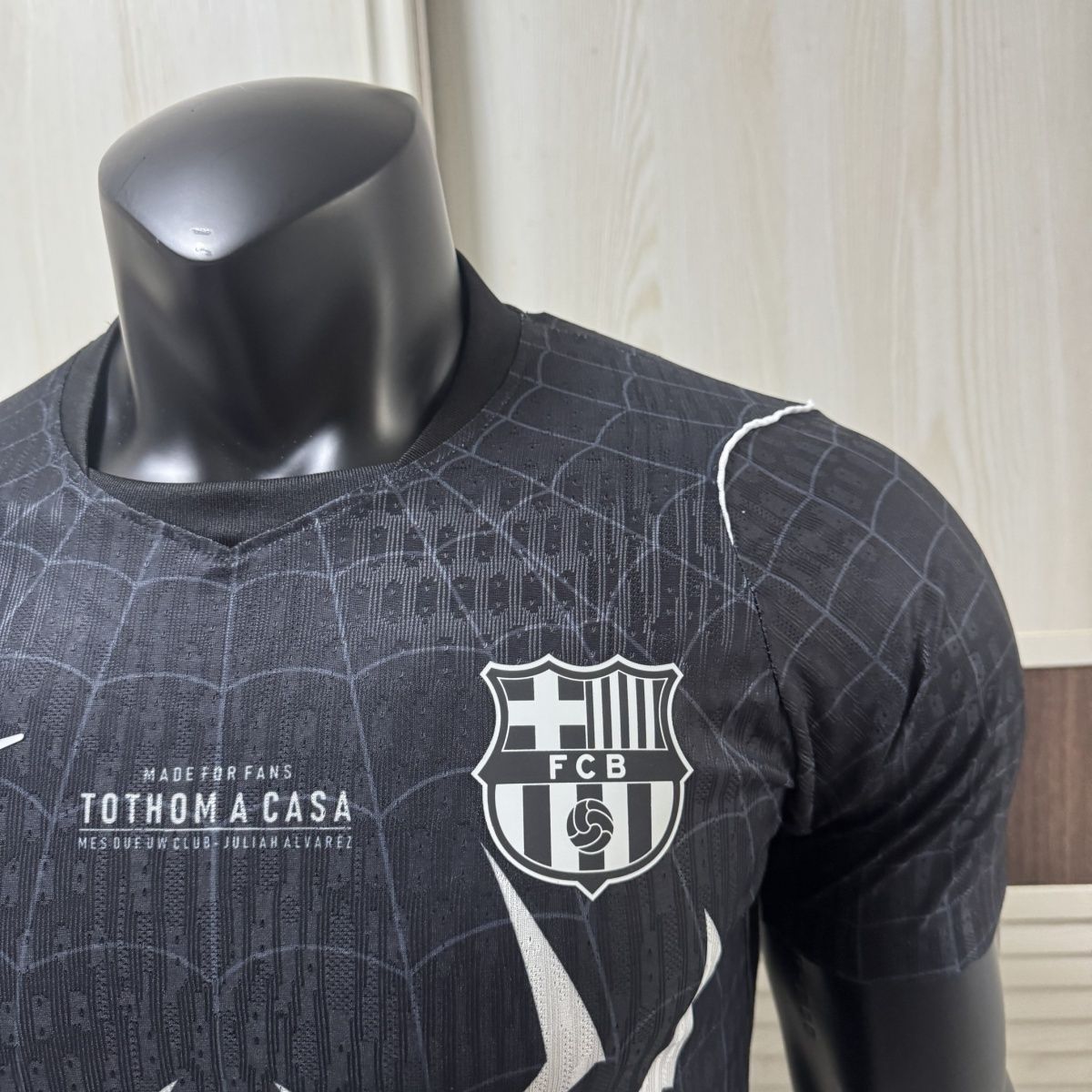 FC Barcelone Édition Spéciale Spider-Man Maillot Noir 2026-27 – Version Joueur – Image 5