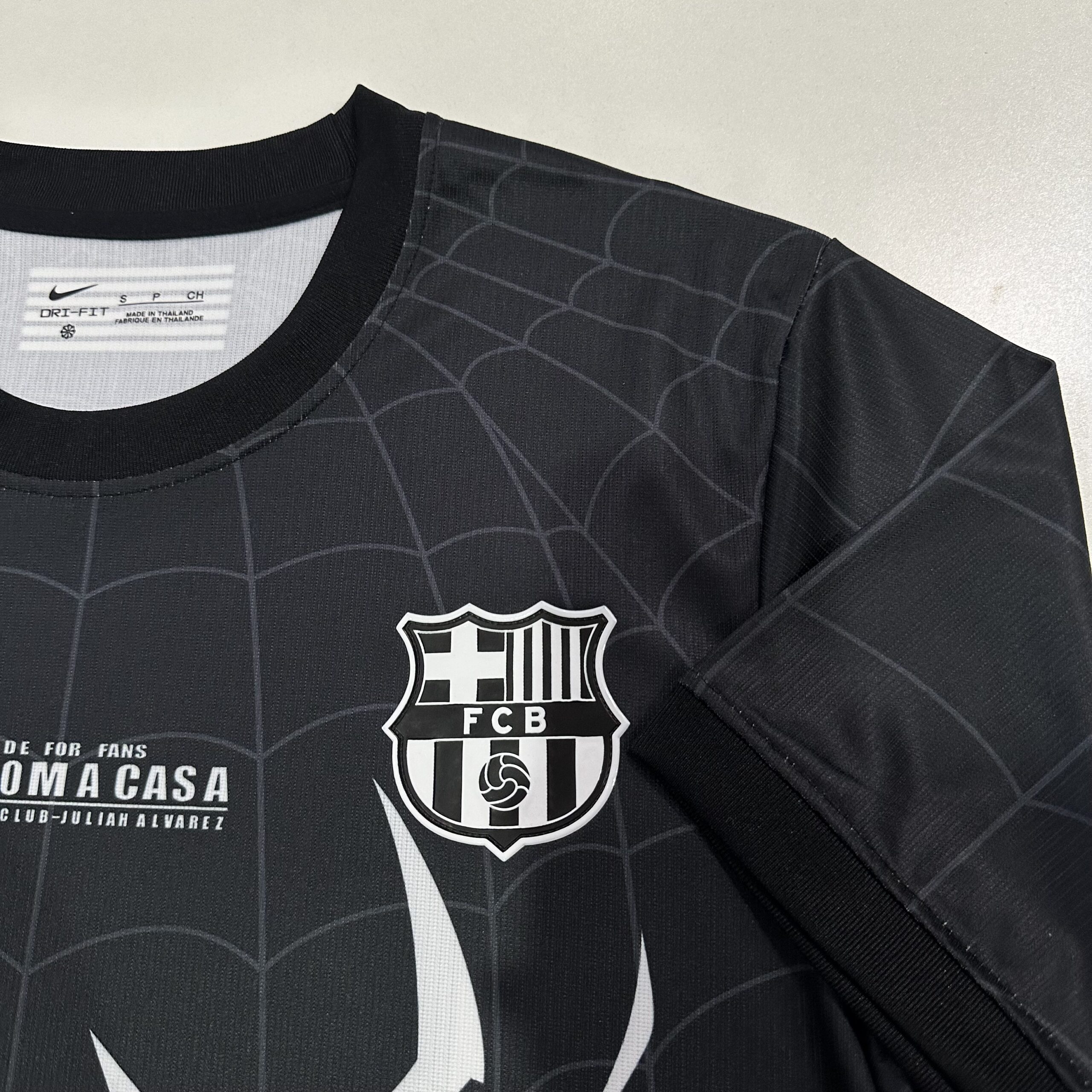 FC Barcelone Édition Spéciale Spider-Man Maillot Noir 2026-27 – Version Fan – Image 4